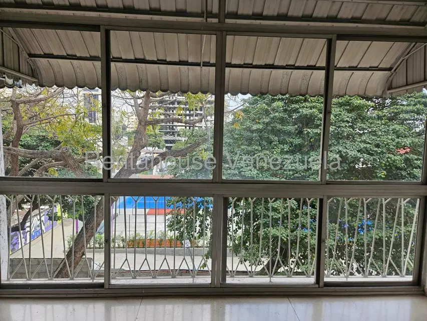 Apartamento (1 Nivel) en Alquiler en Bello Campo, Distrito Metropolitano - 16