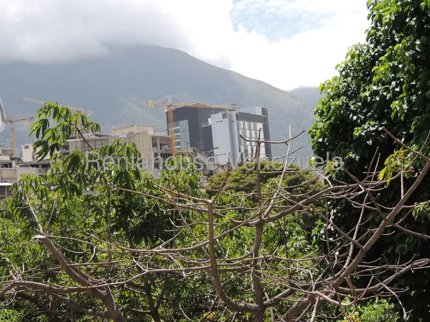 Apartamento (1 Nivel) en Alquiler en Bello Campo, Distrito Metropolitano - 17