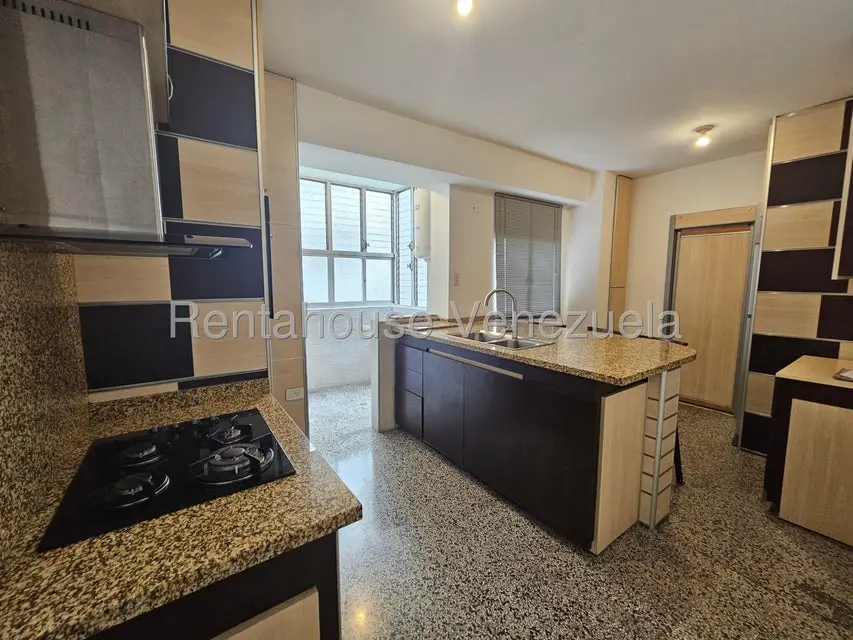 Apartamento (1 Nivel) en Alquiler en Bello Campo, Distrito Metropolitano - 22
