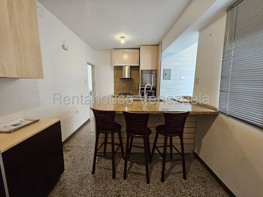 Apartamento (1 Nivel) en Alquiler en Bello Campo, Distrito Metropolitano - 26