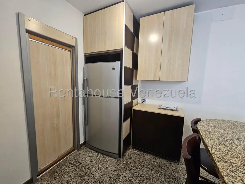 Apartamento (1 Nivel) en Alquiler en Bello Campo, Distrito Metropolitano - 27