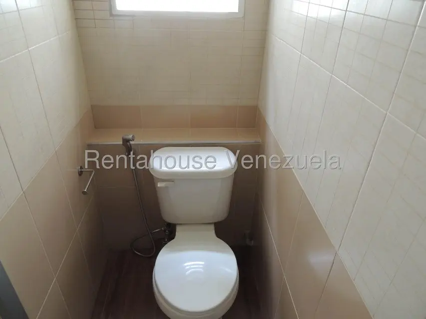 Apartamento (1 Nivel) en Alquiler en Bello Campo, Distrito Metropolitano - 30