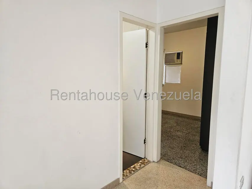 Apartamento (1 Nivel) en Alquiler en Bello Campo, Distrito Metropolitano - 38
