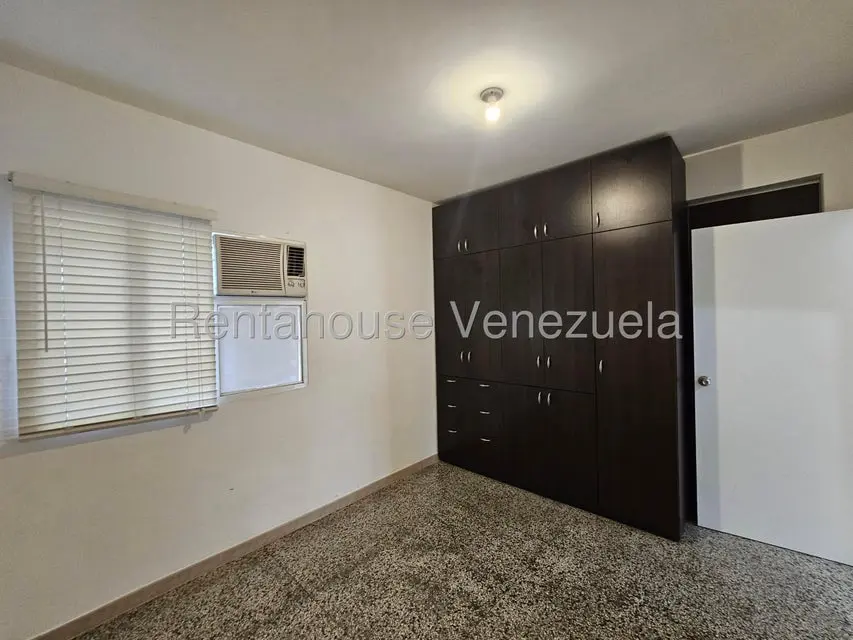 Apartamento (1 Nivel) en Alquiler en Bello Campo, Distrito Metropolitano - 43