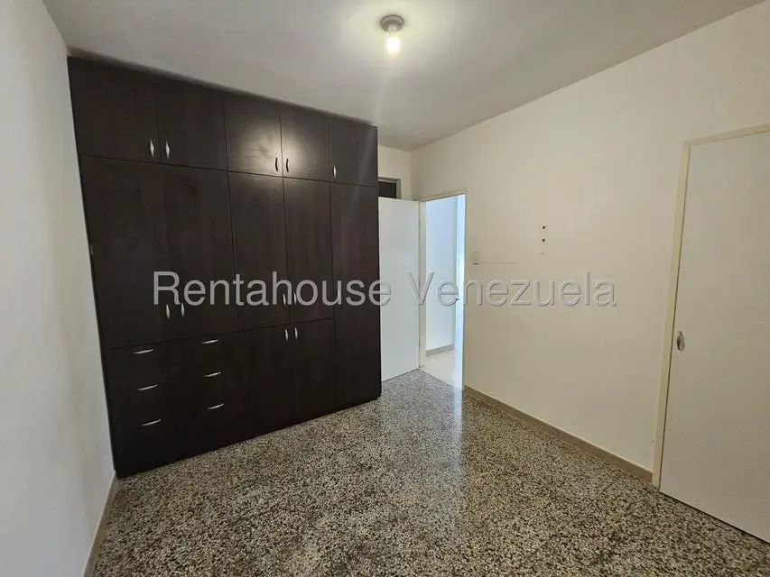 Apartamento (1 Nivel) en Alquiler en Bello Campo, Distrito Metropolitano - 45