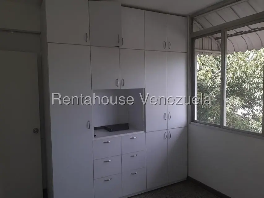 Apartamento (1 Nivel) en Alquiler en Bello Campo, Distrito Metropolitano - 49