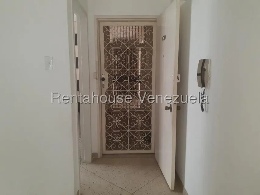 Apartamento (1 Nivel) en Alquiler en Bello Campo, Distrito Metropolitano - 6