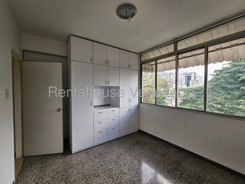 Apartamento (1 Nivel) en Alquiler en Bello Campo, Distrito Metropolitano - 53