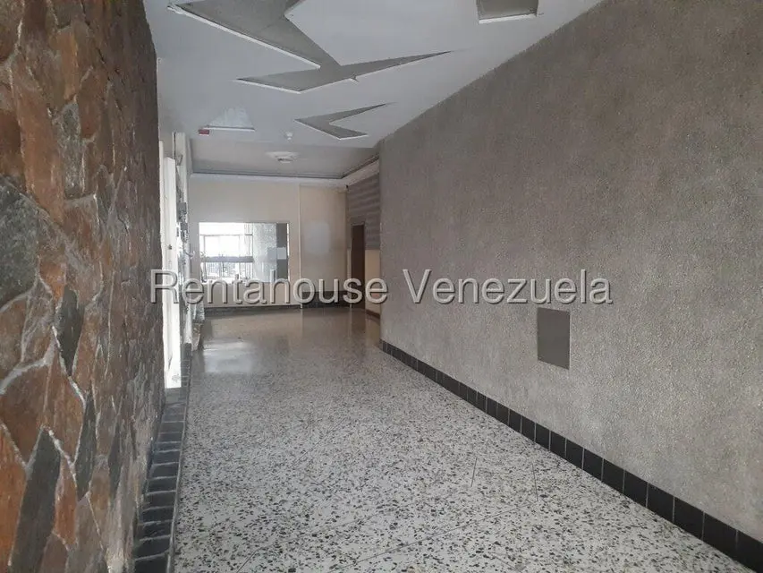 Apartamento (1 Nivel) en Alquiler en Bello Campo, Distrito Metropolitano - 57