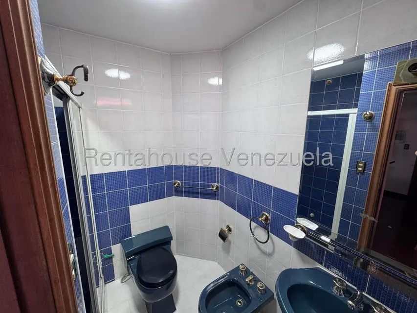 Apartamento (1 Nivel) en Alquiler en Colinas de Valle Arriba, Distrito Metropolitano - 29