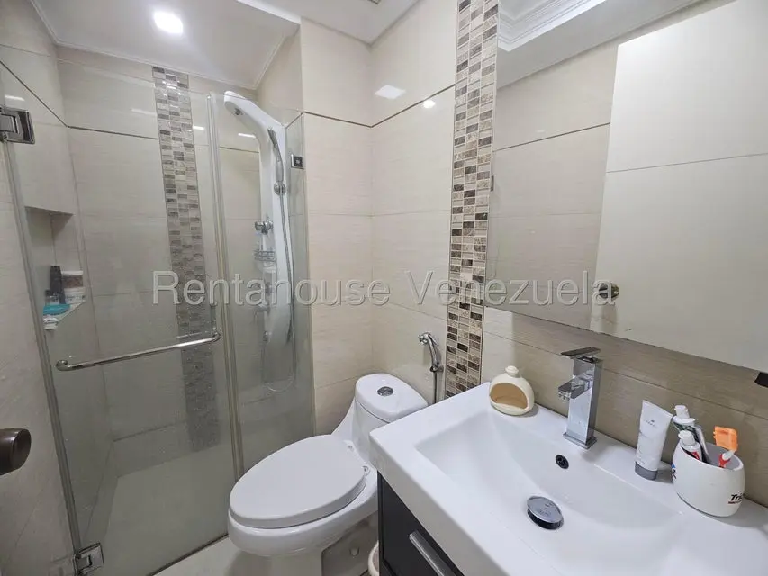 Apartamento (1 Nivel) en Alquiler en Los Ruices, Distrito Metropolitano - 13