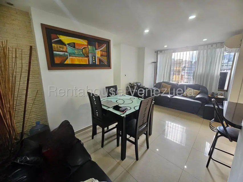 Apartamento (1 Nivel) en Alquiler en Los Ruices, Distrito Metropolitano - 3