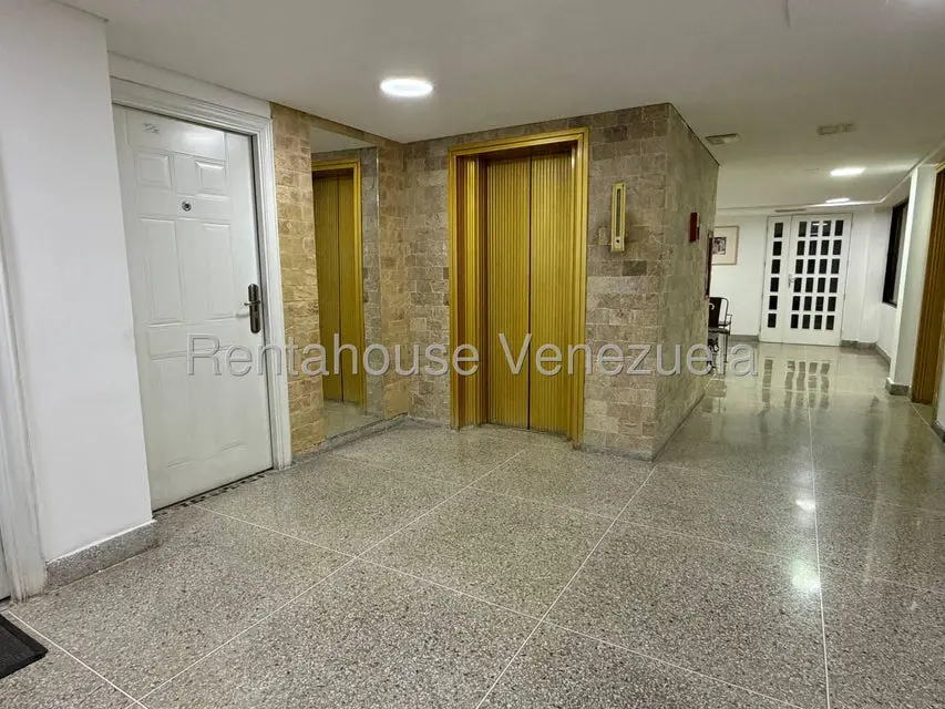 Apartamento (1 Nivel) en Alquiler en Plaza Venezuela, Distrito Metropolitano - 15