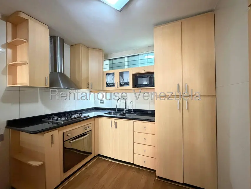 Apartamento (1 Nivel) en Alquiler en Plaza Venezuela, Distrito Metropolitano - 4