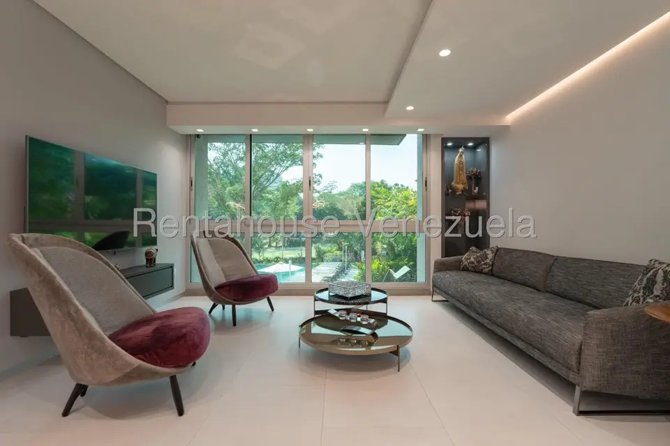 Apartamento (1 Nivel) en Venta en Campo Alegre, Distrito Metropolitano - 2