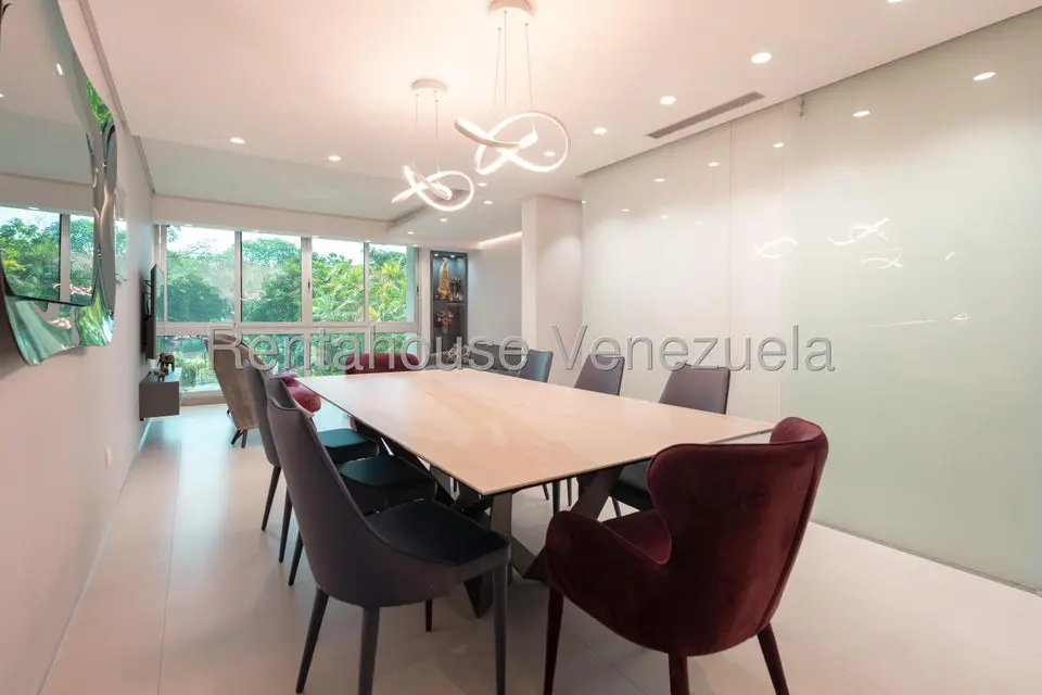 Apartamento (1 Nivel) en Venta en Campo Alegre, Distrito Metropolitano - 12