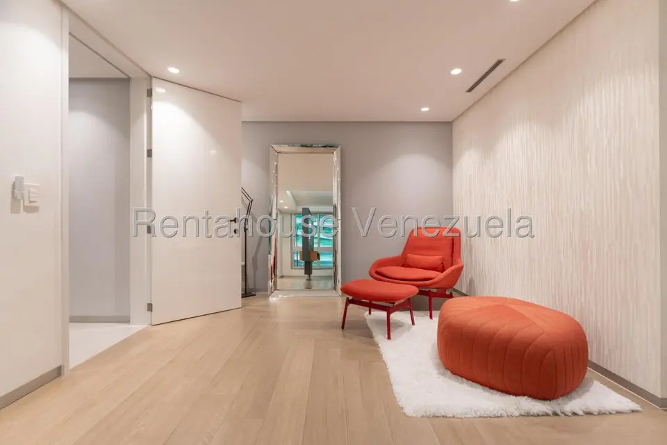Apartamento (1 Nivel) en Venta en Campo Alegre, Distrito Metropolitano - 22