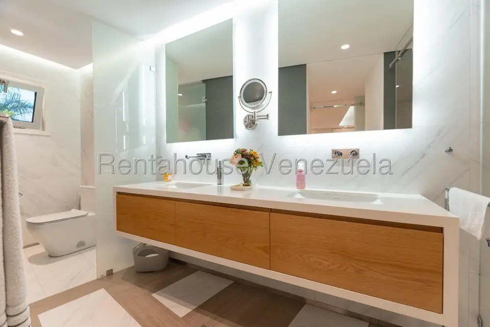 Apartamento (1 Nivel) en Venta en Campo Alegre, Distrito Metropolitano - 25