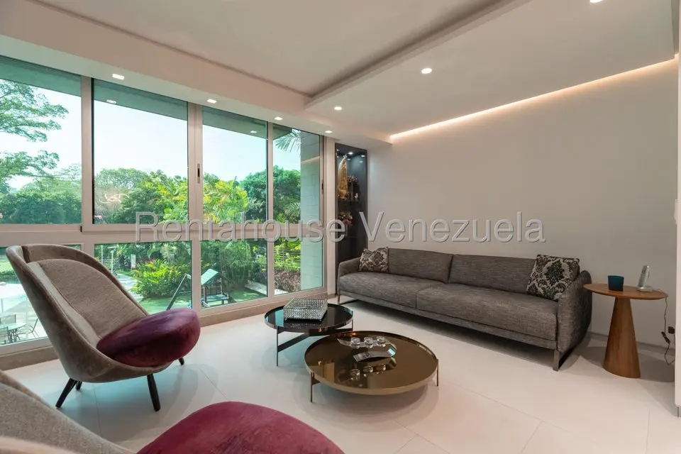 Apartamento (1 Nivel) en Venta en Campo Alegre, Distrito Metropolitano - 4