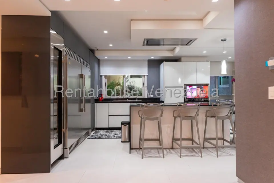 Apartamento (1 Nivel) en Venta en Campo Alegre, Distrito Metropolitano - 35