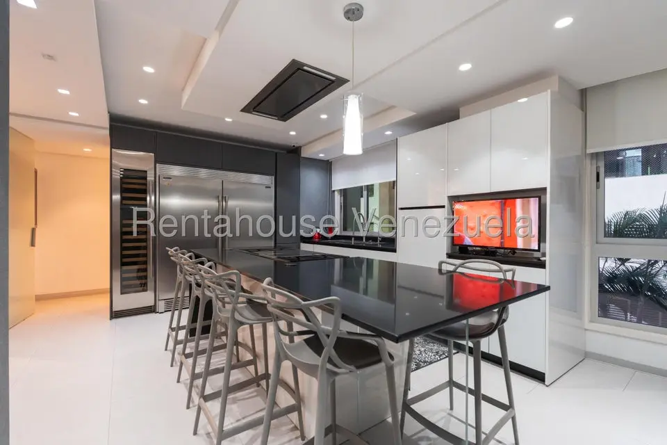 Apartamento (1 Nivel) en Venta en Campo Alegre, Distrito Metropolitano - 38