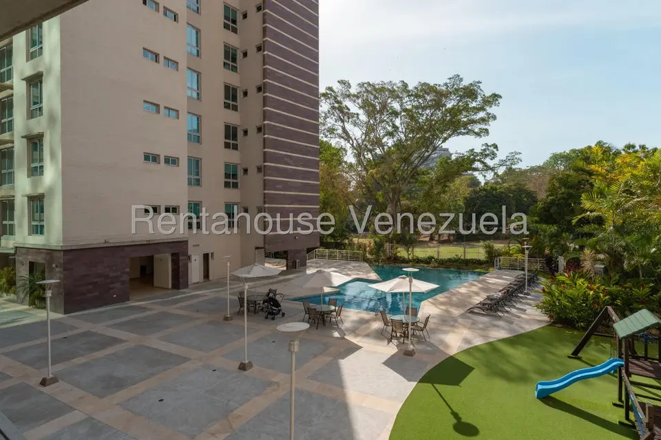Apartamento (1 Nivel) en Venta en Campo Alegre, Distrito Metropolitano - 5