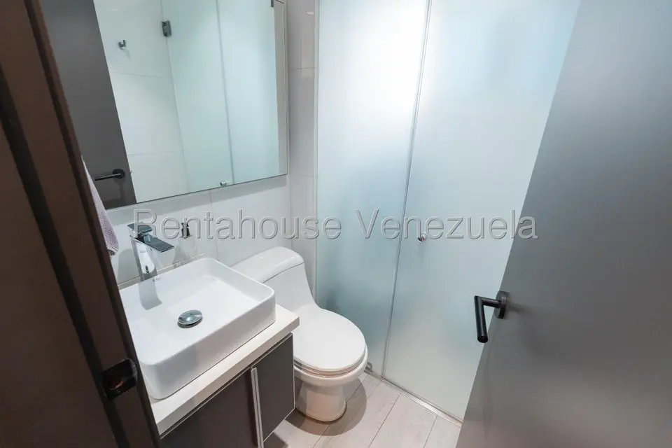 Apartamento (1 Nivel) en Venta en Campo Alegre, Distrito Metropolitano - 42