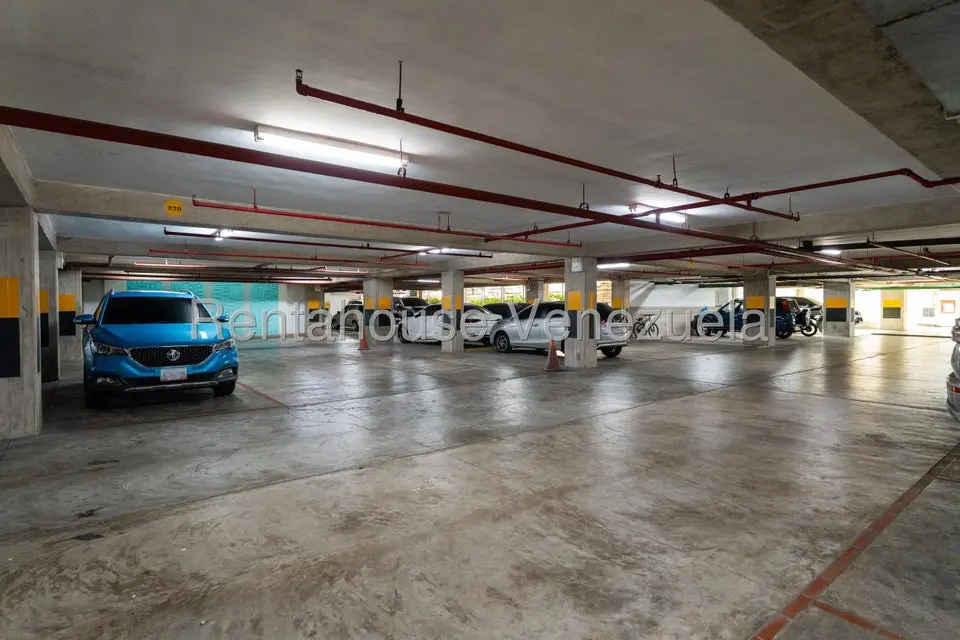 Apartamento (1 Nivel) en Venta en Campo Alegre, Distrito Metropolitano - 48