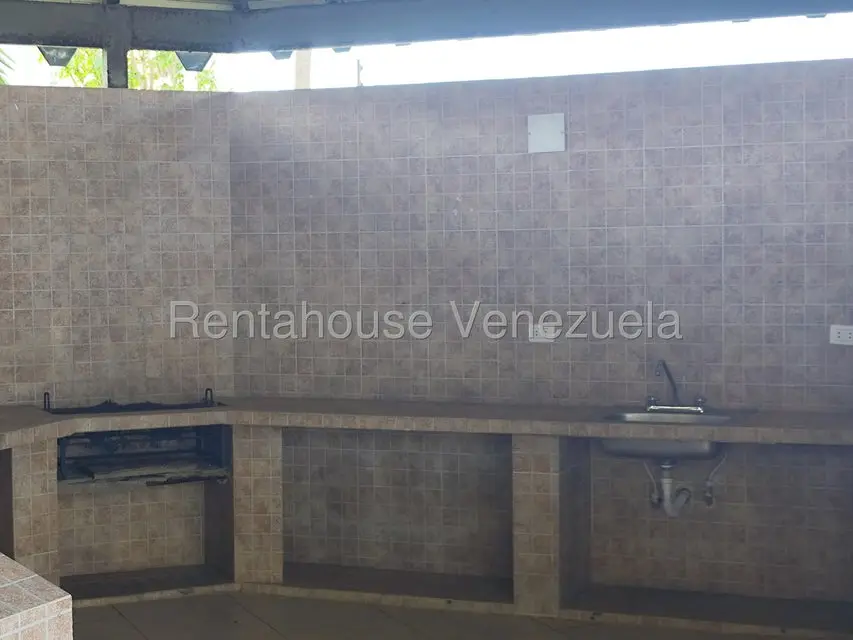 Apartamento (1 Nivel) en Venta en Costa Azul, Nueva Esparta - 5