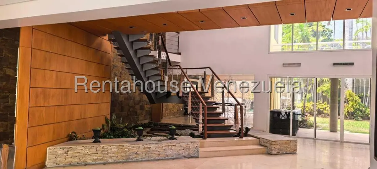 Casa (Multipes Niveles) en Venta en Los Chorros, Distrito Metropolitano - 11