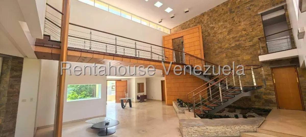 Casa (Multipes Niveles) en Venta en Los Chorros, Distrito Metropolitano - 12