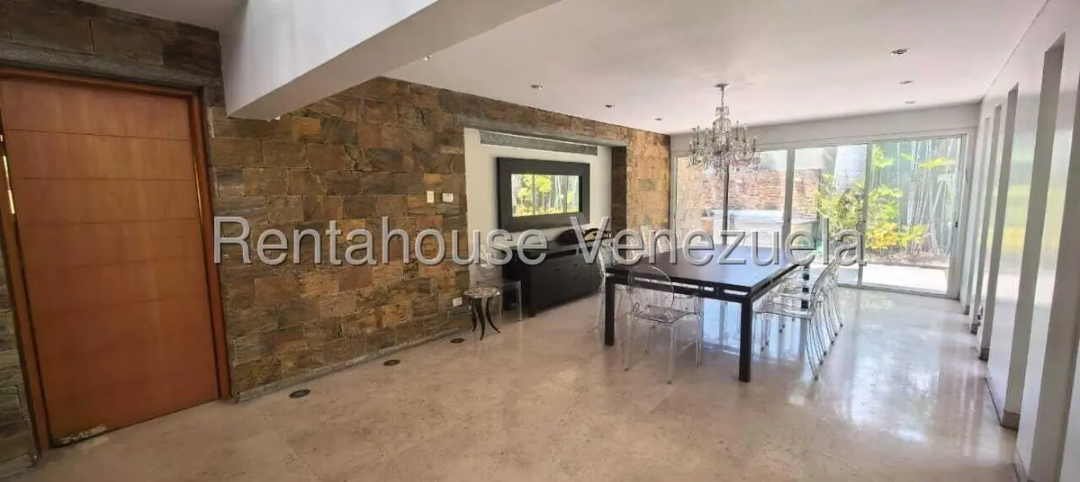 Casa (Multipes Niveles) en Venta en Los Chorros, Distrito Metropolitano - 18