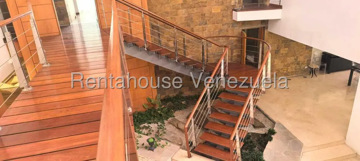 Casa (Multipes Niveles) en Venta en Los Chorros, Distrito Metropolitano - 30