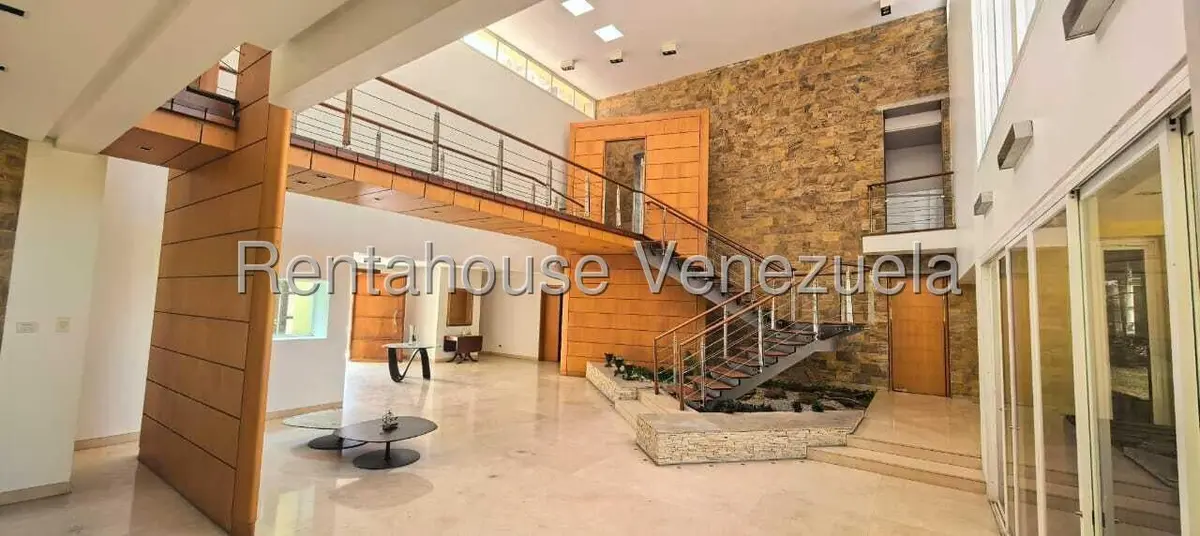 Casa (Multipes Niveles) en Venta en Los Chorros, Distrito Metropolitano - 31