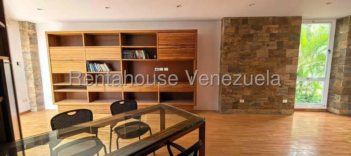 Casa (Multipes Niveles) en Venta en Los Chorros, Distrito Metropolitano - 32