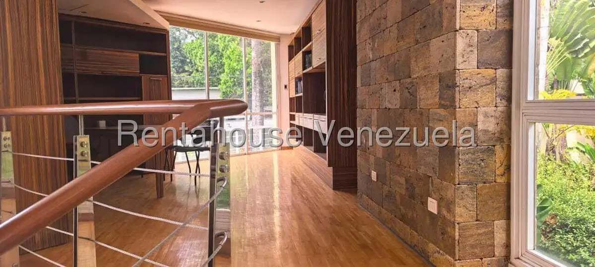 Casa (Multipes Niveles) en Venta en Los Chorros, Distrito Metropolitano - 34