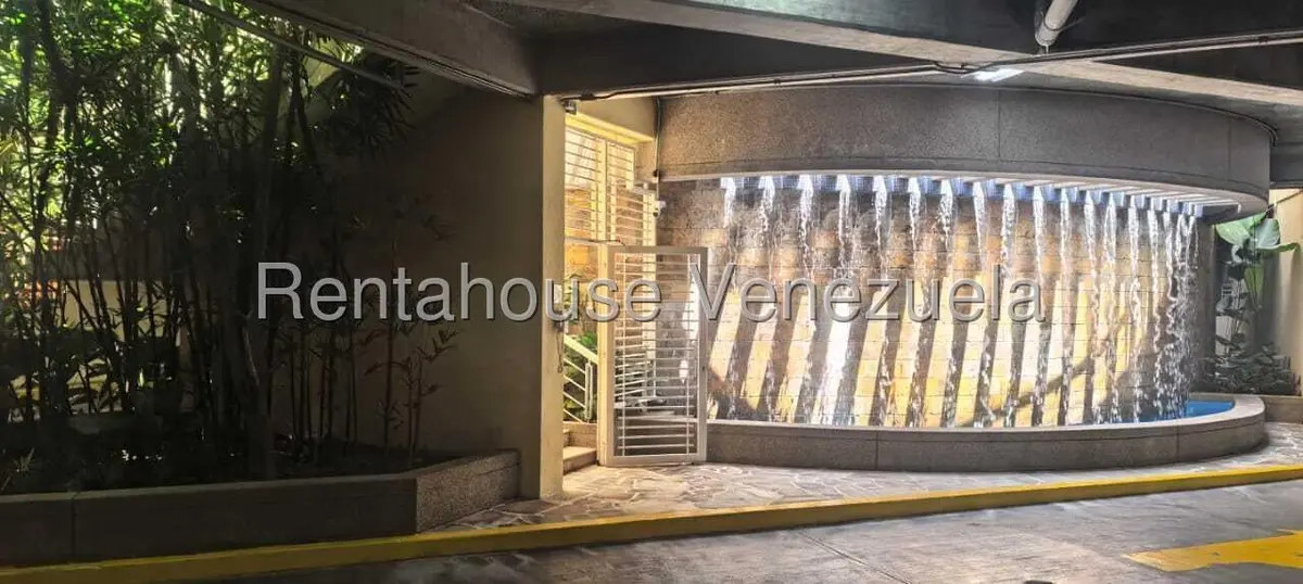Casa (Multipes Niveles) en Venta en Los Chorros, Distrito Metropolitano - 5