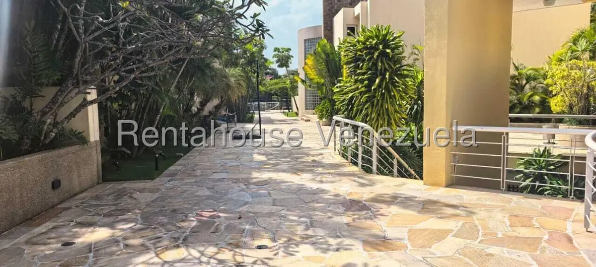 Casa (Multipes Niveles) en Venta en Los Chorros, Distrito Metropolitano - 6