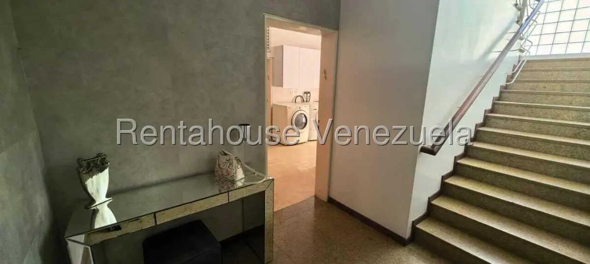 Casa (Multipes Niveles) en Venta en Los Chorros, Distrito Metropolitano - 62