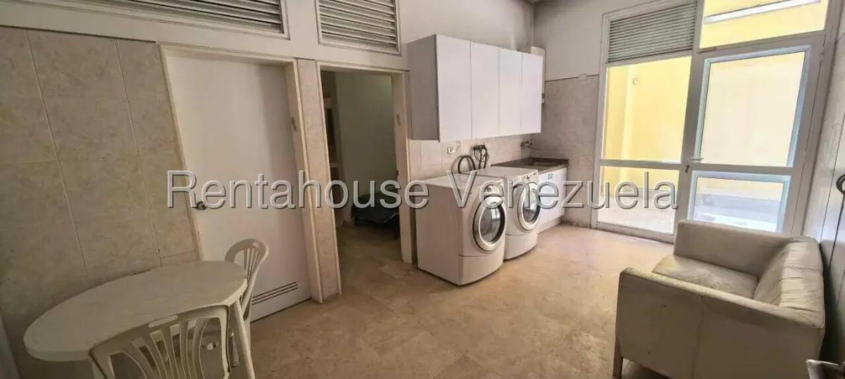 Casa (Multipes Niveles) en Venta en Los Chorros, Distrito Metropolitano - 65