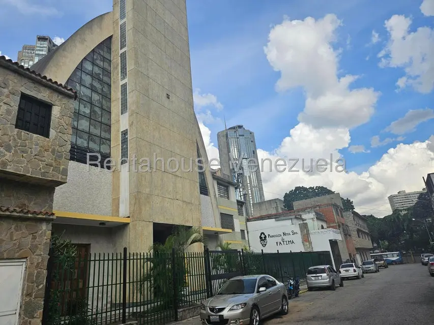 Comercial (Local Comercial) en Venta en San Agustin del Norte, Distrito Metropolitano - 51