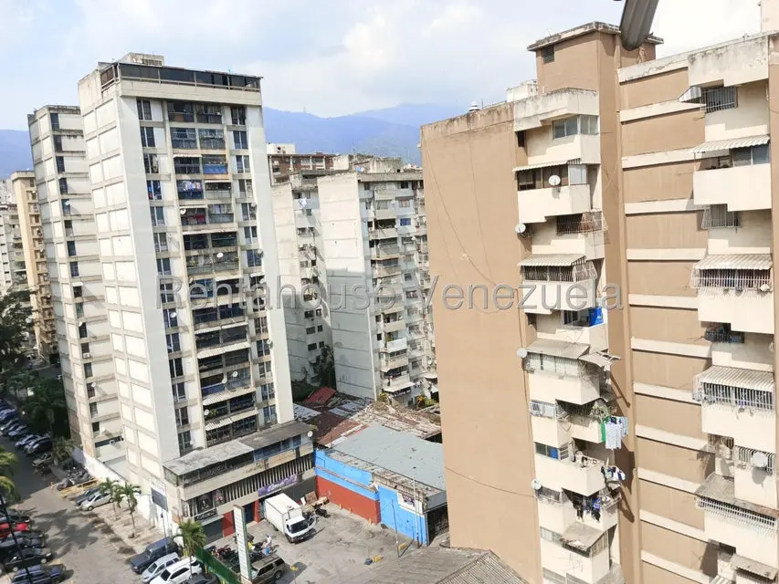 Apartamento (1 Nivel) en Venta en Parroquia San Juan, Distrito Metropolitano - 11