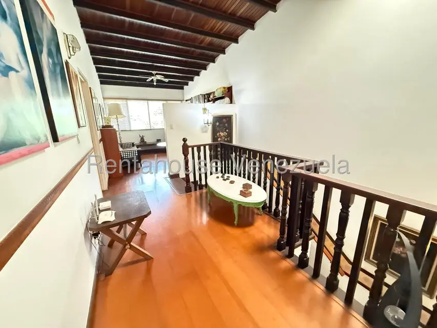 Casa (Duplex) en Venta en Santa Paula, Distrito Metropolitano - 17