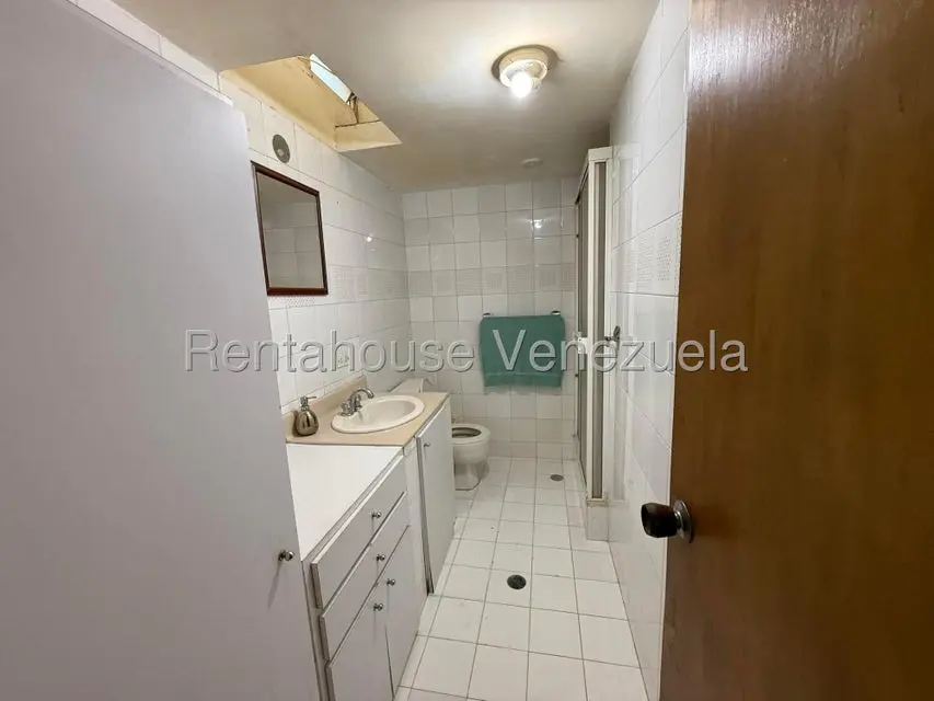 Casa (Duplex) en Venta en Santa Paula, Distrito Metropolitano - 25