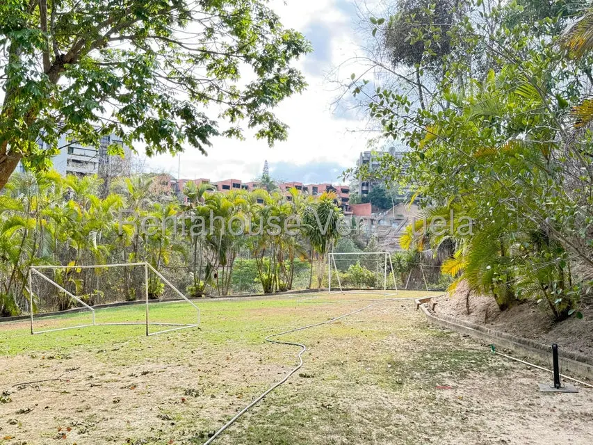 Casa (Duplex) en Venta en Santa Paula, Distrito Metropolitano - 34