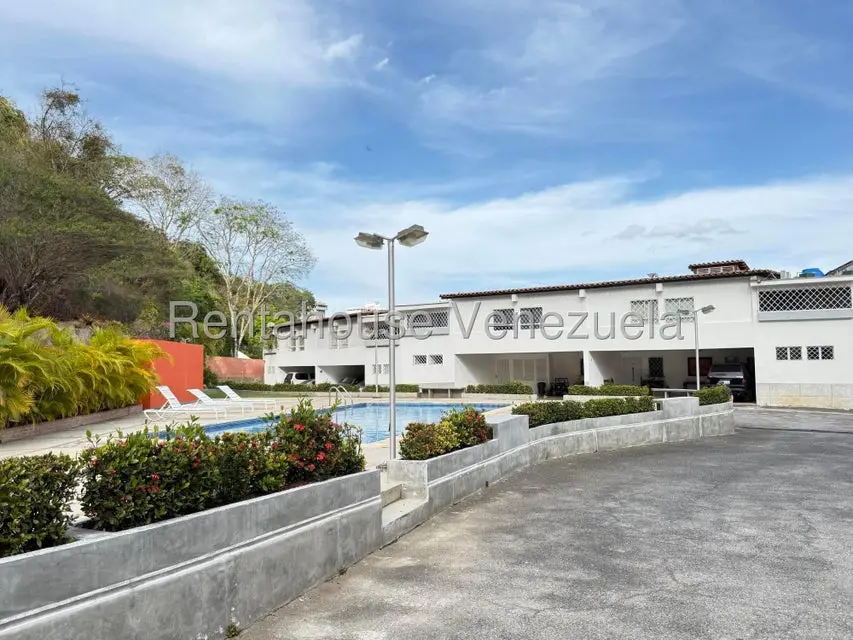 Casa (Duplex) en Venta en Santa Paula, Distrito Metropolitano - 36