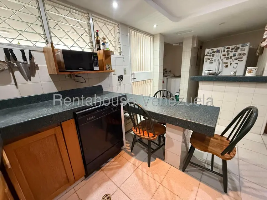 Casa (Duplex) en Venta en Santa Paula, Distrito Metropolitano - 6