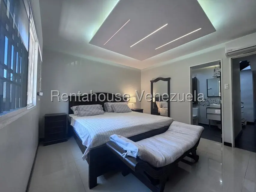 Casa (1 Nivel) en Venta en Colinas de La California, Distrito Metropolitano - 17