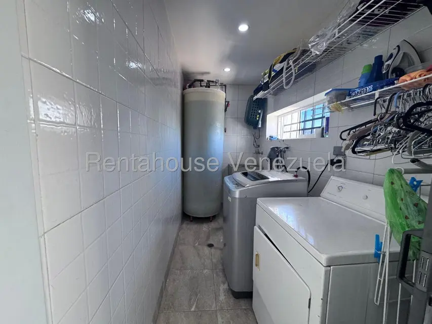 Casa (1 Nivel) en Venta en Colinas de La California, Distrito Metropolitano - 29