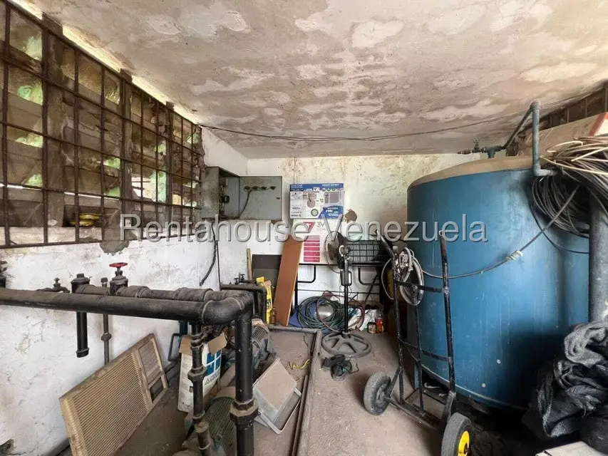Comercial (Local Comercial) en Alquiler en Circunvalacion Dos, Zulia - 17